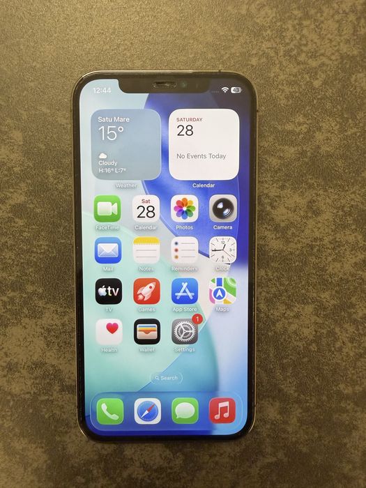 iPhone 12 pro baterie 100%