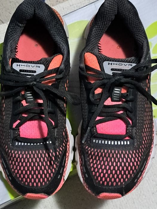 Маратонки  в много добро състояние 15€