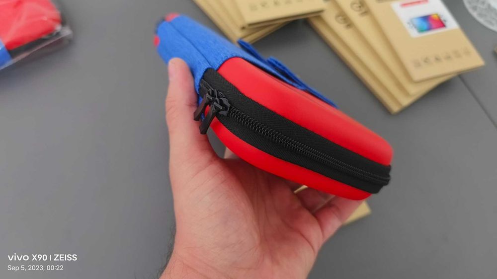 Калъф за Nintendo Switch с два протектора за Nintendo Switch (V2 или OLED)