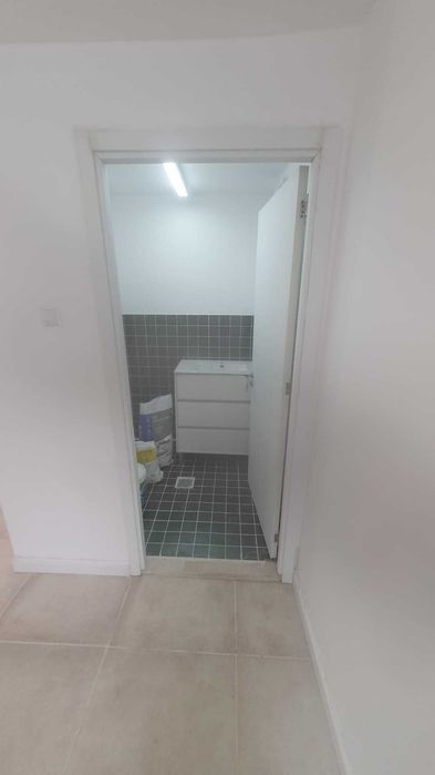 Spatiu Comercial De Închiriat 40 MP STRADAL Colt de intersectie SECTOR 3 Mihai Bravu