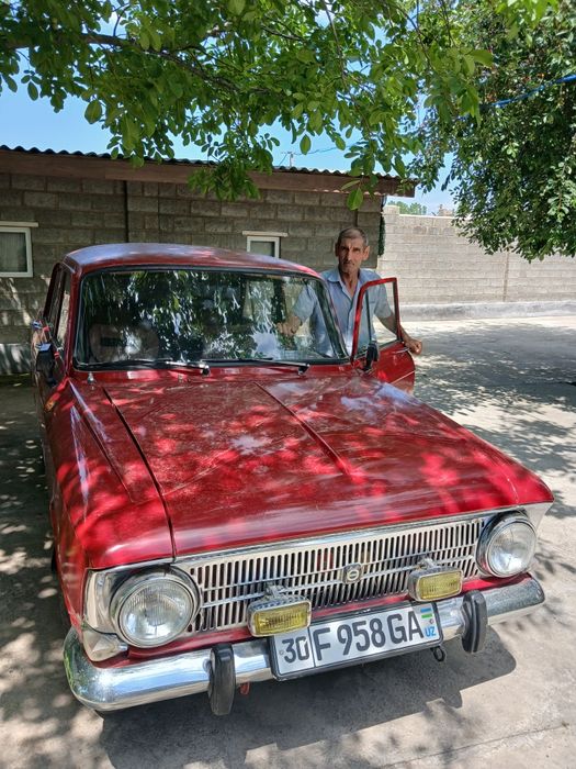 Sotiladi Moskvich 412