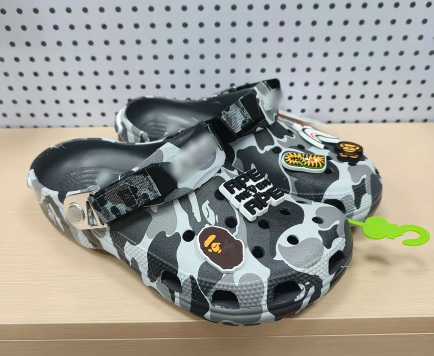 Кроксы Crocs x Bape