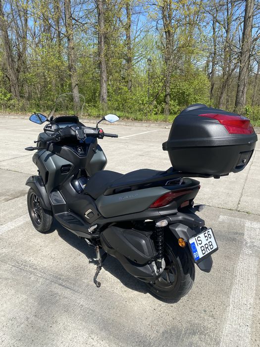 Vând Yamaha Tricity 300 2021