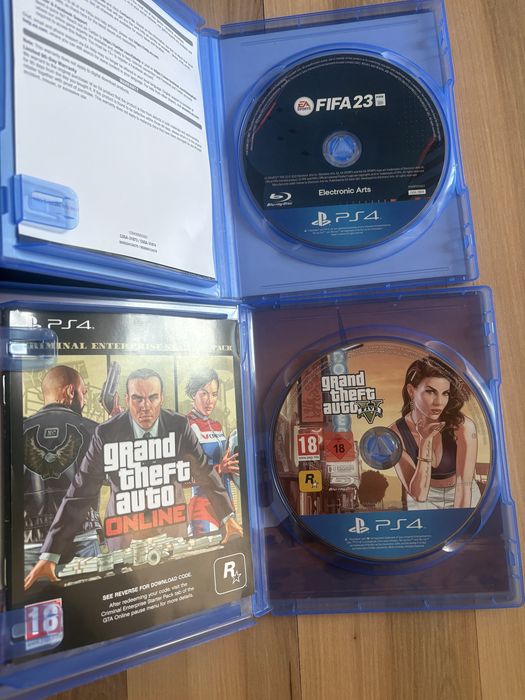 PS4 Slim 500GB + 2 оригинални джойстика + GTA V + FIFA 23