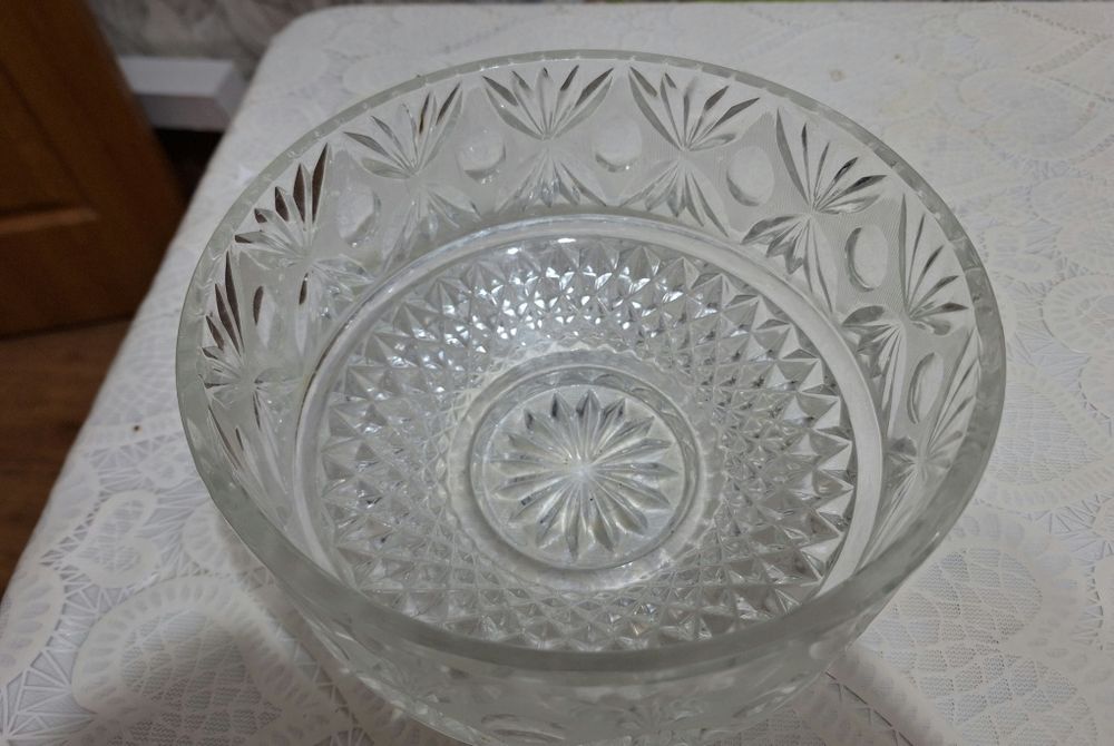Хрустальная посуда для фруктов