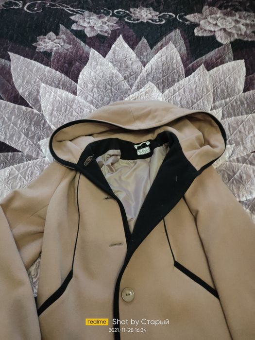 Продам  женские вещи.