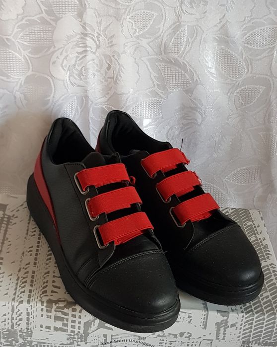 Incaltaminte din piele naturală