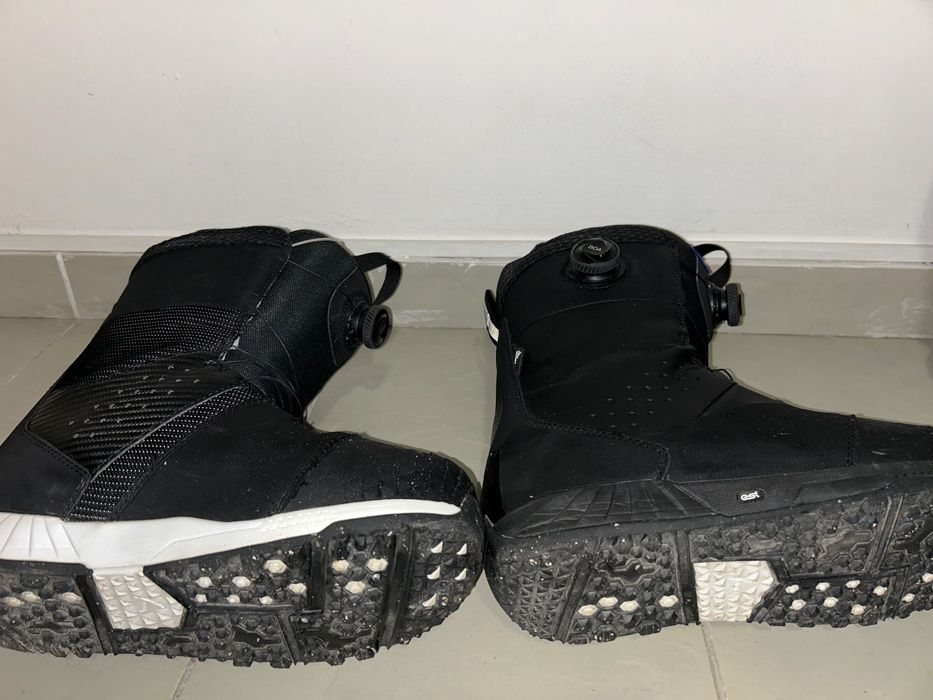 Booti snowboard Buton Ion 44