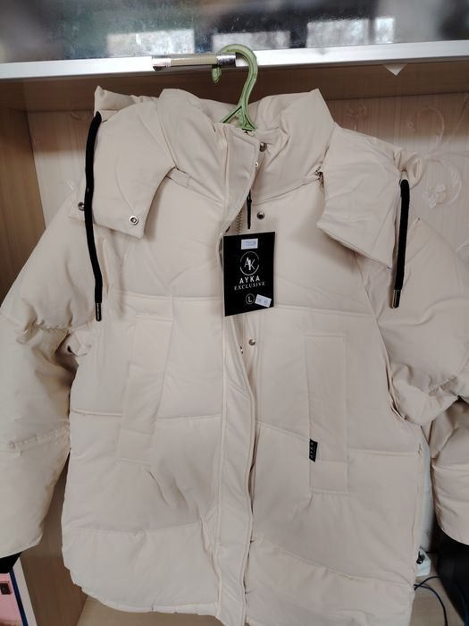 Зимняя куртка на синтепоне.