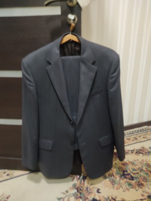 Продам костюм Лоро Пиано б/у