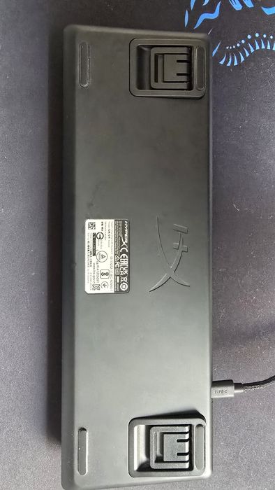 Vând tastatura gaming HyperX