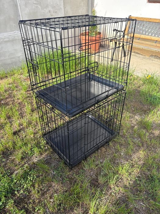 Vând cuști transport