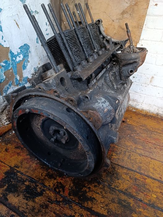 Двигатель т 40  пр