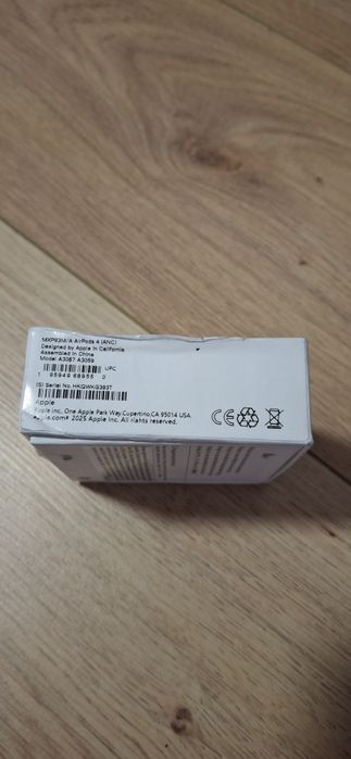 AirPods 4 cu Active Noise Cancellation (ANC) – Originale Apple