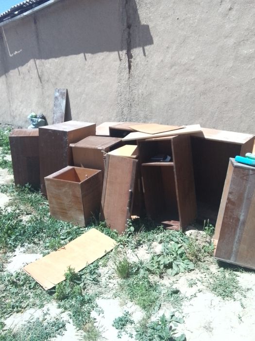 Спальни гарнитур сотилади яангидек