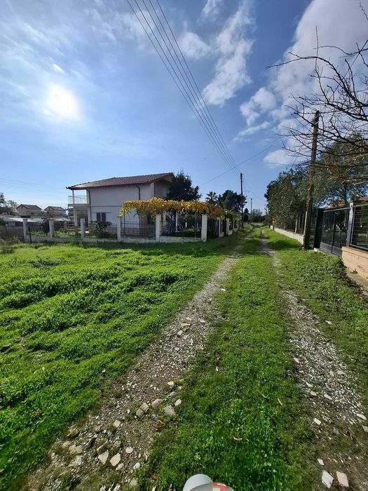 Продава се парцел в регулация с площ 228 м2 в Аспровалта, Гърция