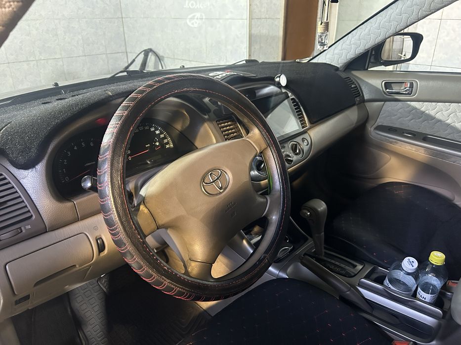 Продам тойота камри 2005 года