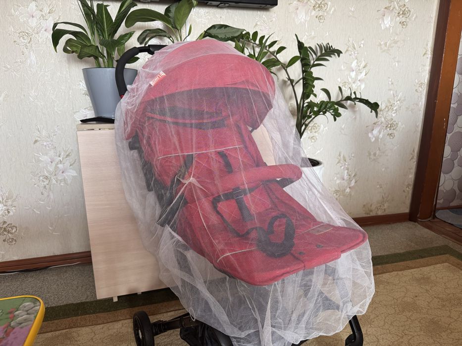 Продам прогулочную коляску