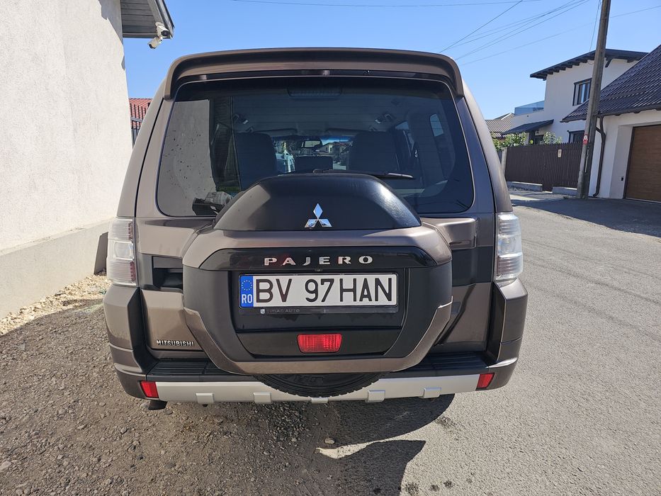 MITSUBISHI Pajero 2017 — imagine 5
