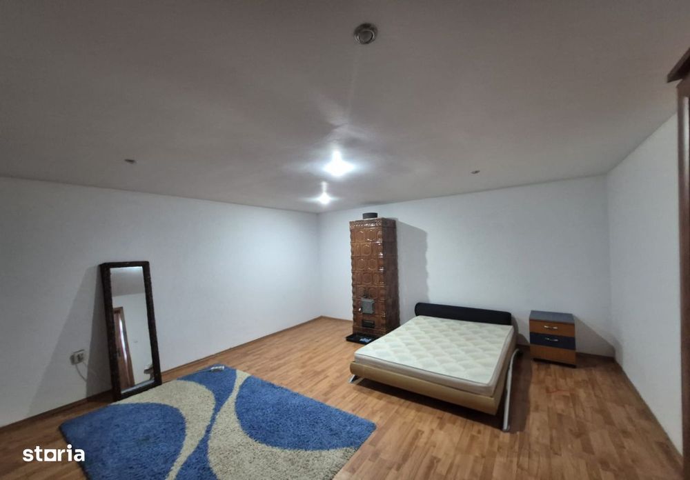 Casa Loc. Sântana,25km de Arad, gradină 1000mp