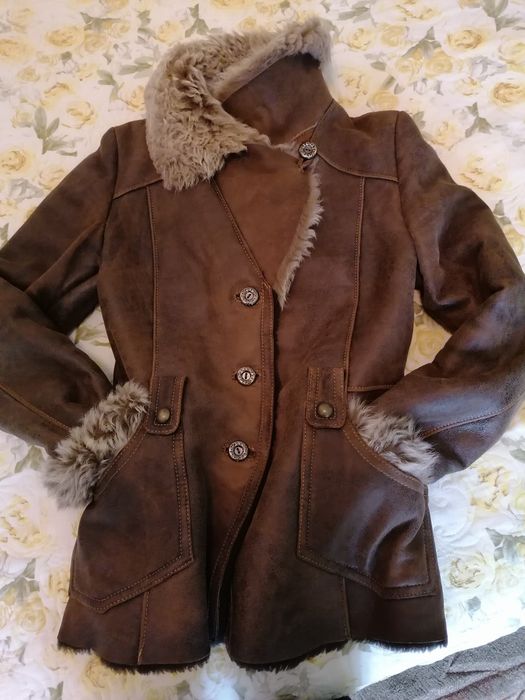 Cojoc Dama Piele Naturala îl vand urgent.350 lei