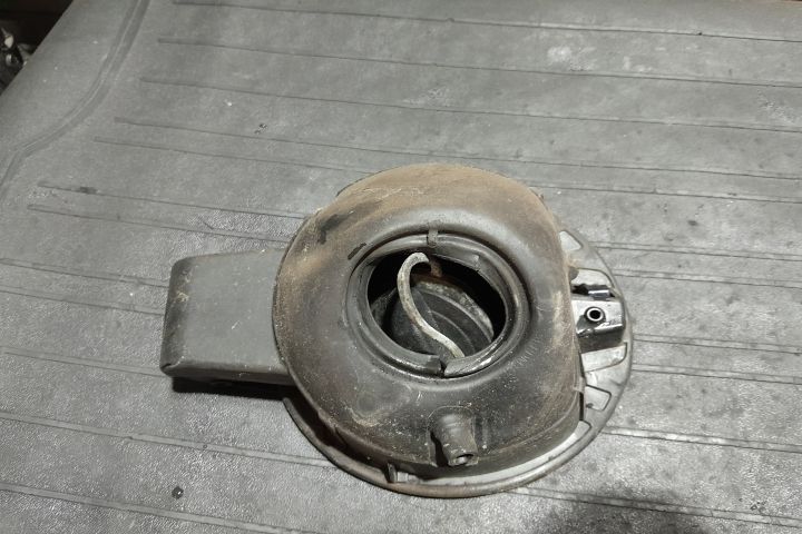 Usita rezervor Volkswagen VW Golf a 5-a generatie