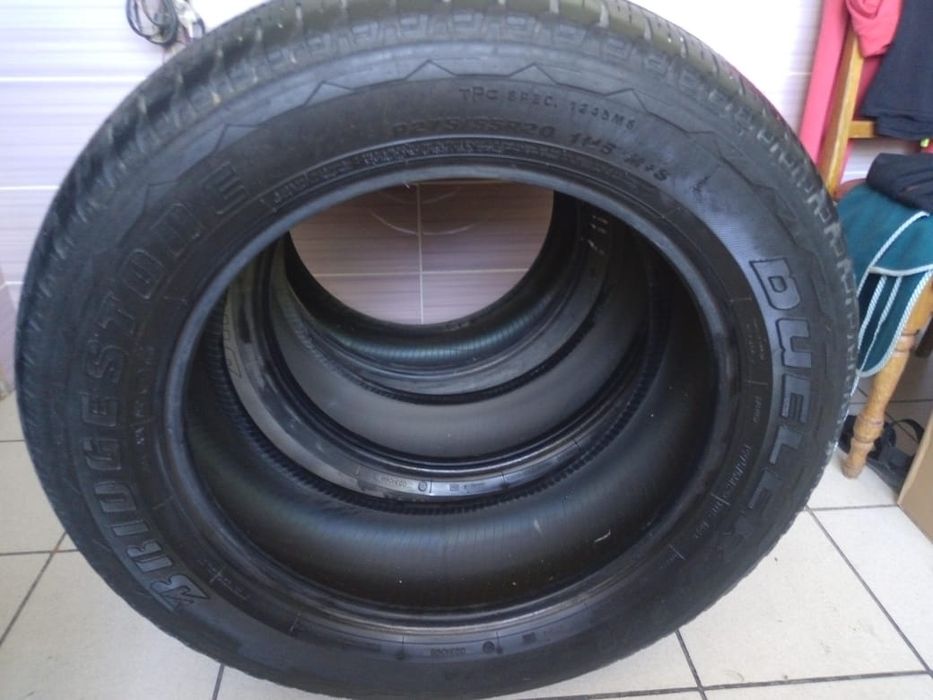 Продам шины б/у не дорого