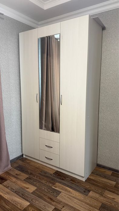 СРОЧНО продам б/у шкаф