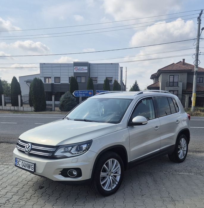 VW TIGUAN  2.0 TDI / EURO 5 / 4 X 4 / DSG / Clima / Trapa / Led / Xenon / CASH sau RATE