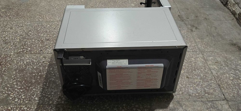 Микровълнова Panasonic NN-E22JMMEPG, 20 л, 800 W