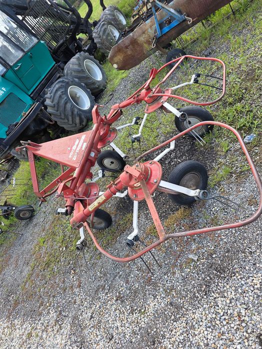 Grebla împrăștiat fan in tiranti la tractor 4 rotoare de 3.6m Potinger