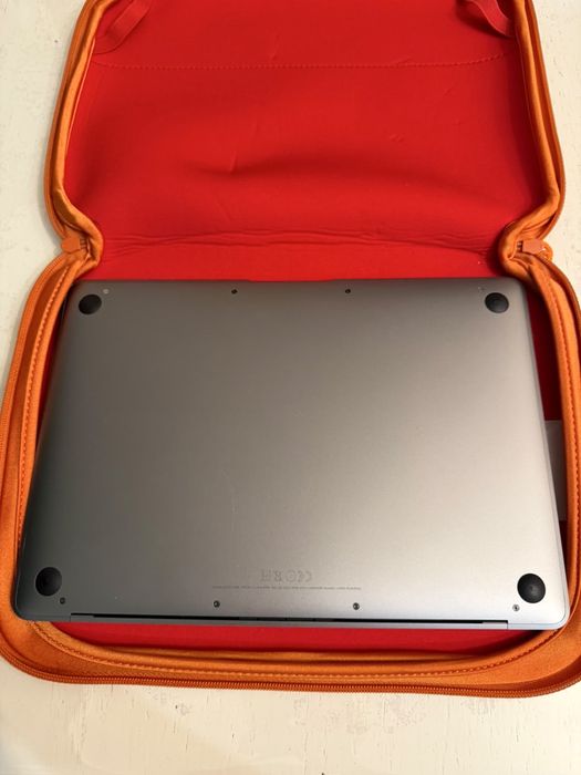 Продается Macbook