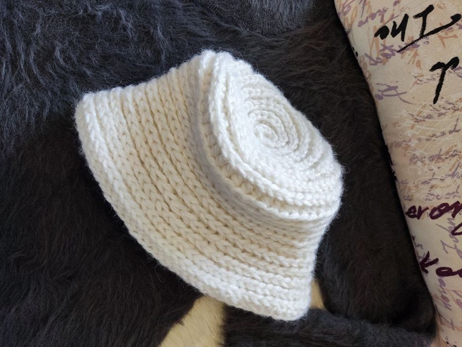 Шляпа, теплая, вязанная