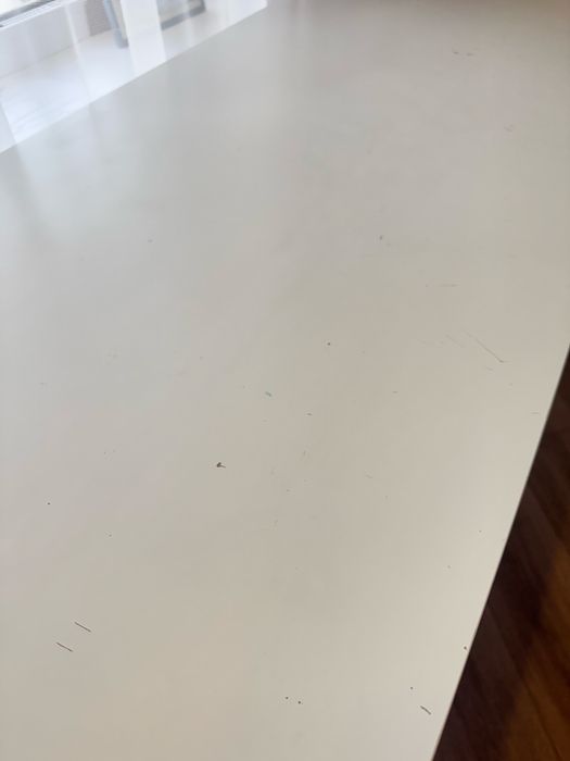 Продам стол Ikea Micke