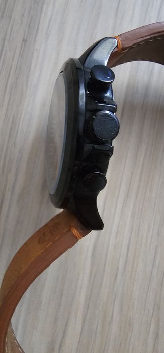 Ceas Timberland 15310J
cod carcasă/model: 7T62-0GX0
cronograf quartz, 10 BAR water resistant