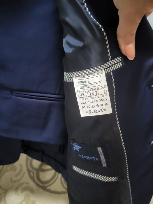 Продам тройку новая