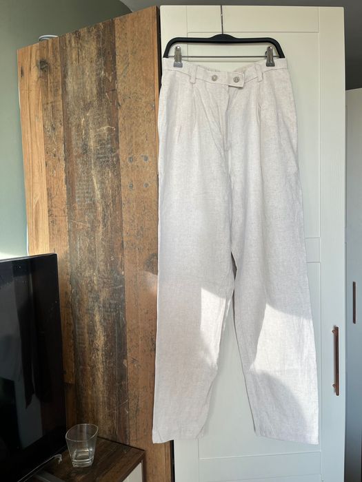 Лот от панталони М размер + жилетка подарък