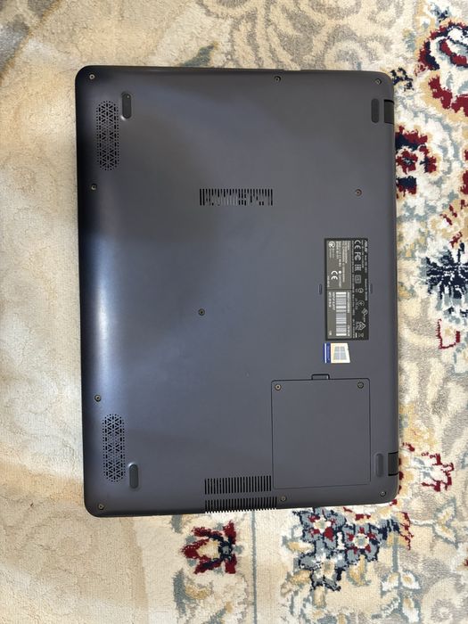 Ноутбук Asus в отличном состояний