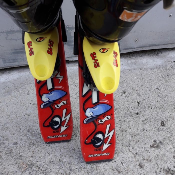 Децки ски близард