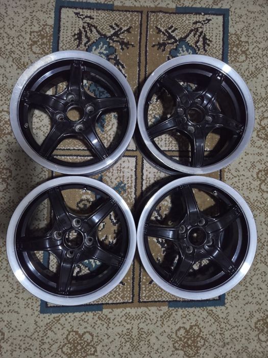 Продам диски оригинал.