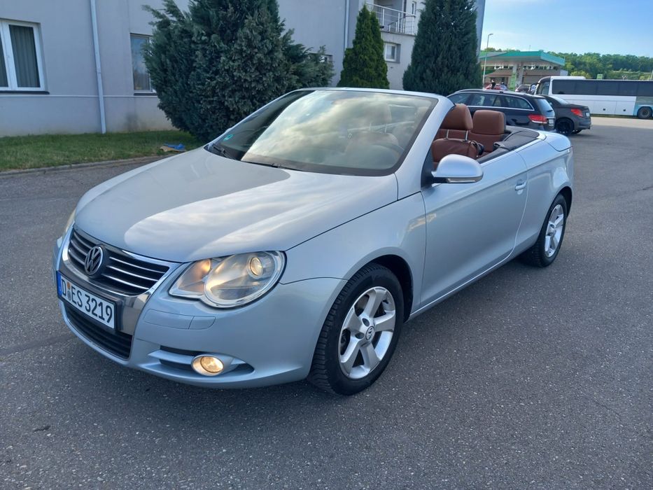 VOLKSWAGEN Eos