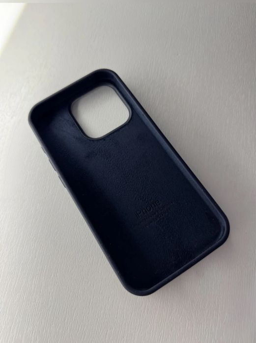 Чехол на iPhone 15 pro