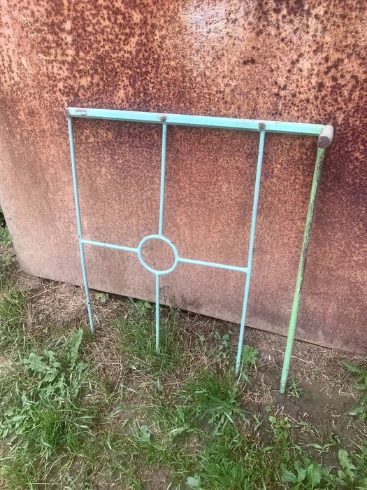 Стълбищен парапет от плътно желязо