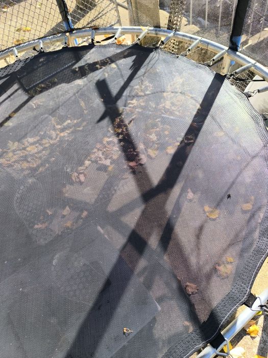 Продавам батут за деца