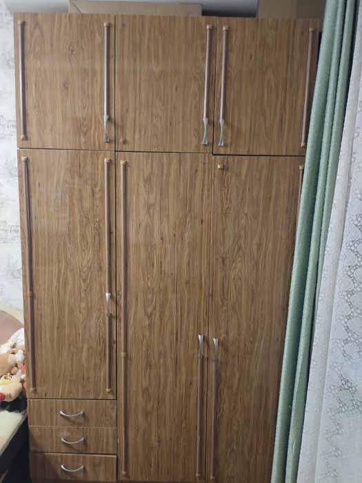 Продам шкаф в спальню