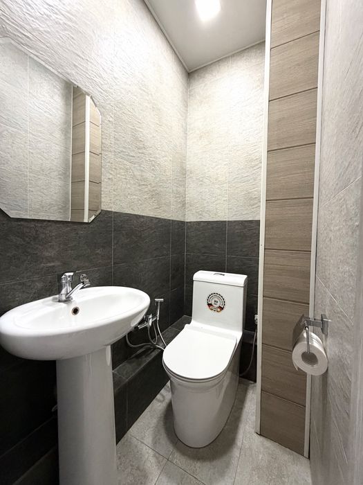 Продается 4 ком квартира. Сергели 8, 100 квадратов