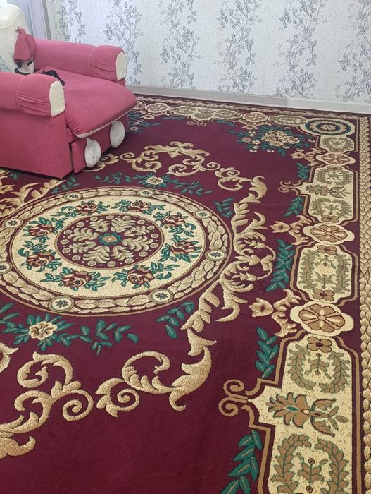 Продам Ковёр в хорошем состоянии