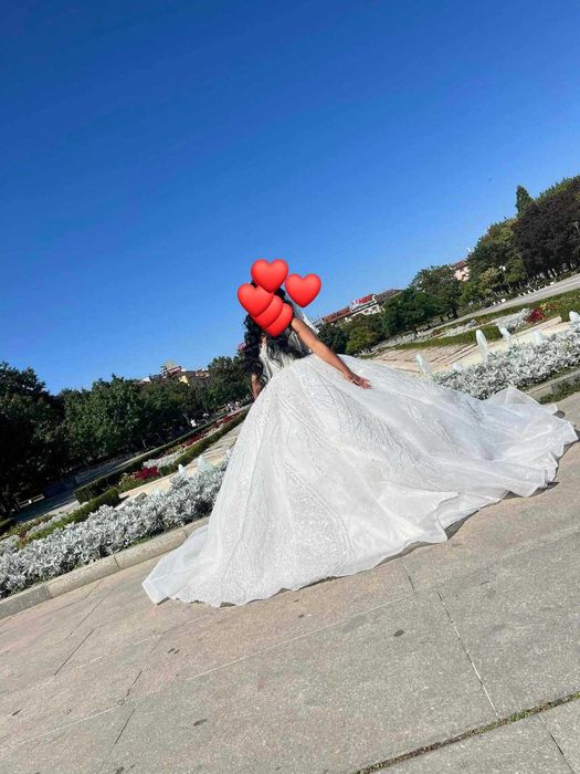 Булченска Рокля воал и аксесоари