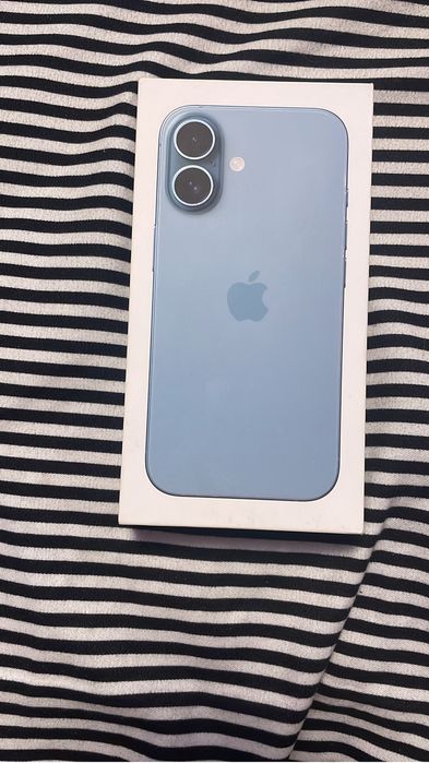 Iphone 16 nou doar desfacut
