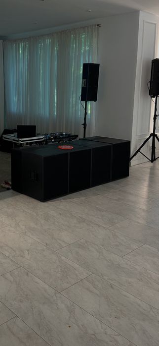 Vand 4 subwoofer pe 18